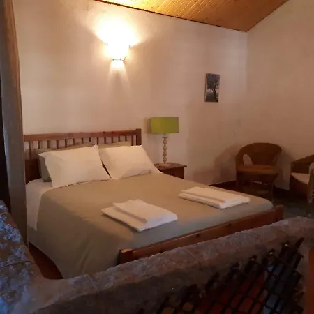 Holiday home Quintinha De Santiago *