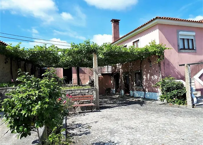 Dom wakacyjny Quintinha De Santiago Oliveira de Azeméis